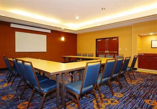 фото отеля Courtyard Hotel Boston Raynham