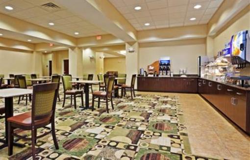 фото отеля Holiday Inn Express Hotel & Suites Statesville
