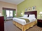 фото отеля Holiday Inn Express Hotel & Suites Statesville