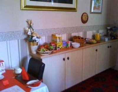 фото отеля Ivanhoe Guest House Inverness
