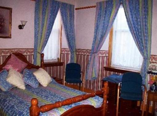 фото отеля Ivanhoe Guest House Inverness