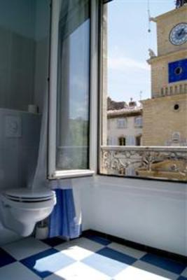 фото отеля Grand Hotel De La Poste Salon-de-Provence
