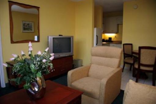 фото отеля Holiday Park Hotels & Suites Deerfield Beach