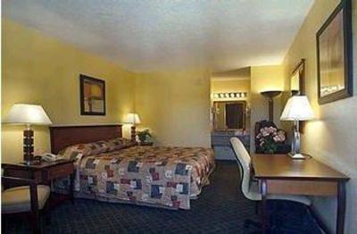 фото отеля Holiday Park Hotels & Suites Deerfield Beach