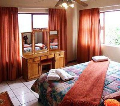 фото отеля Bluewater Beachfront Guest House