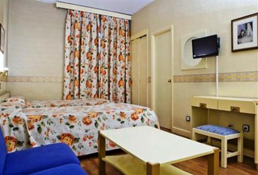 фото отеля Aparthotel Tribunal