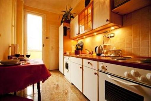 фото отеля Balcony Apartment Budapest