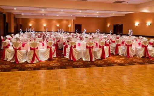 фото отеля Crowne Plaza Concord