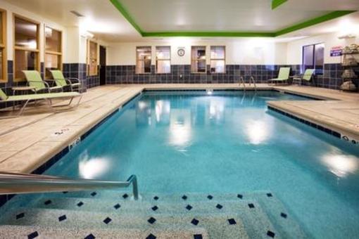фото отеля Holiday Inn Express Hotel & Suites Newport South