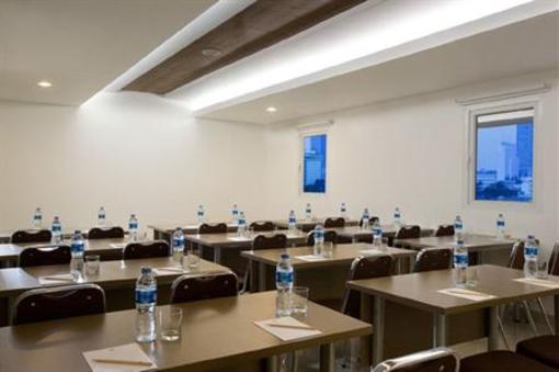 фото отеля Amaris Hotel Senen