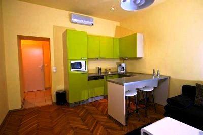 фото отеля Debo Apartments