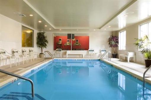 фото отеля Hilton Garden Inn Queens JFK Airport