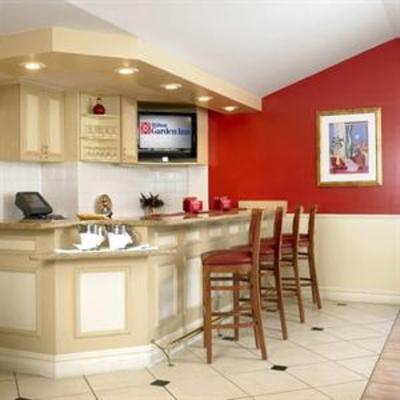 фото отеля Hilton Garden Inn Queens JFK Airport