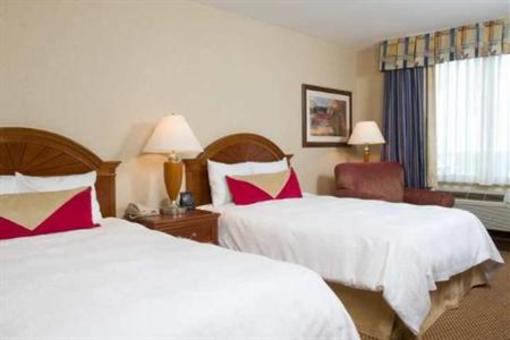 фото отеля Hilton Garden Inn Queens JFK Airport