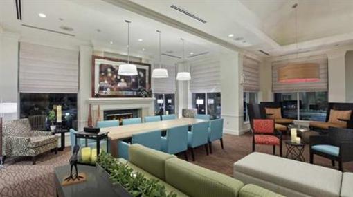 фото отеля Hilton Garden Inn Queens JFK Airport