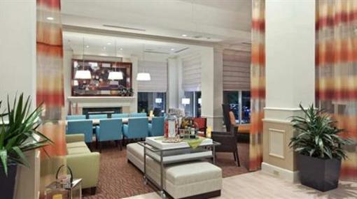 фото отеля Hilton Garden Inn Queens JFK Airport