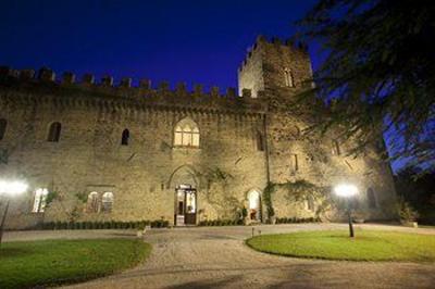 фото отеля Castello dell'Oscano