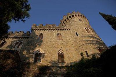 фото отеля Castello dell'Oscano