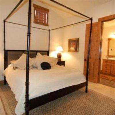 фото отеля Vacation Rentals at Snowcreek Resort in Mammoth Lakes