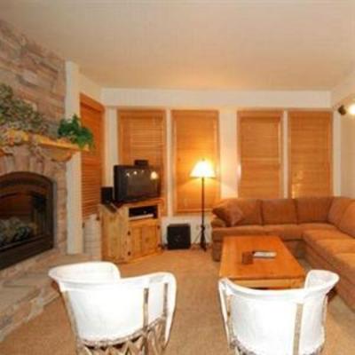 фото отеля Vacation Rentals at Snowcreek Resort in Mammoth Lakes