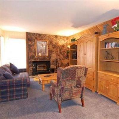 фото отеля Vacation Rentals at Snowcreek Resort in Mammoth Lakes
