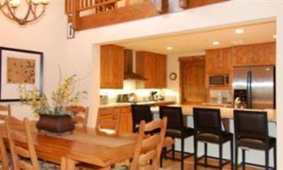 фото отеля Vacation Rentals at Snowcreek Resort in Mammoth Lakes