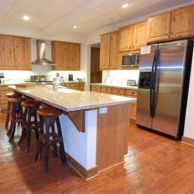 фото отеля Vacation Rentals at Snowcreek Resort in Mammoth Lakes