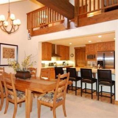 фото отеля Vacation Rentals at Snowcreek Resort in Mammoth Lakes