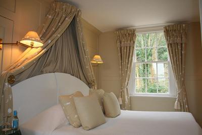 фото отеля Bath Paradise House Hotel