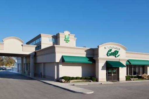 фото отеля Holiday Inn Cleveland Airport