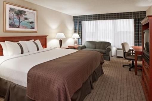 фото отеля Holiday Inn Cleveland Airport