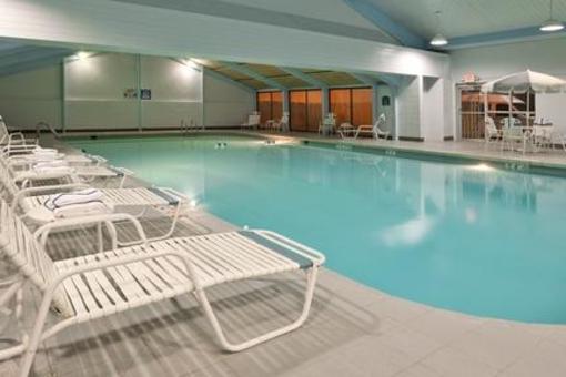 фото отеля Holiday Inn Cleveland Airport
