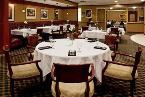 фото отеля Holiday Inn Cleveland Airport