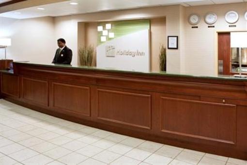 фото отеля Holiday Inn Cleveland Airport