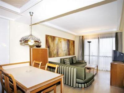 фото отеля Apartamentos Les Dunes Suites