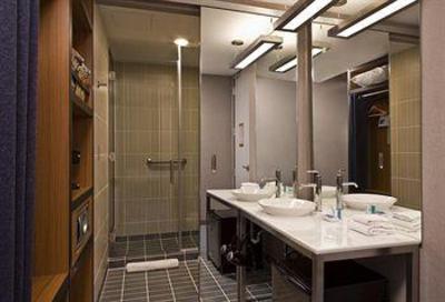фото отеля aloft Birmingham Soho Square