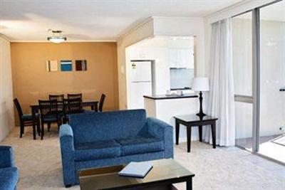 фото отеля Centrepoint Resort Gold Coast