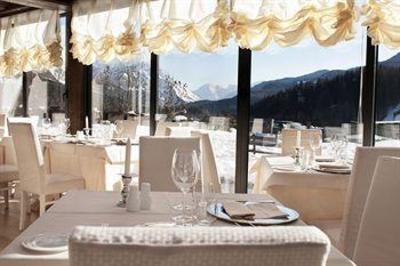 фото отеля Park Hotel Faloria Cortina d'Ampezzo