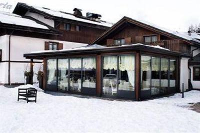 фото отеля Park Hotel Faloria Cortina d'Ampezzo