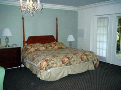 фото отеля Elk Forge B&B Inn, Retreat and Day Spa