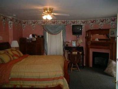 фото отеля Elk Forge B&B Inn, Retreat and Day Spa