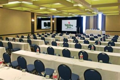 фото отеля Holiday Inn Select Montreal Centre-Ville