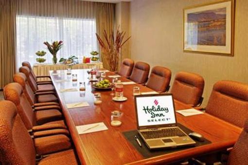 фото отеля Holiday Inn Select Montreal Centre-Ville