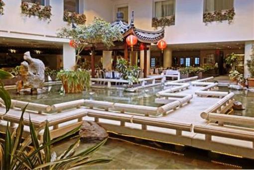 фото отеля Holiday Inn Select Montreal Centre-Ville