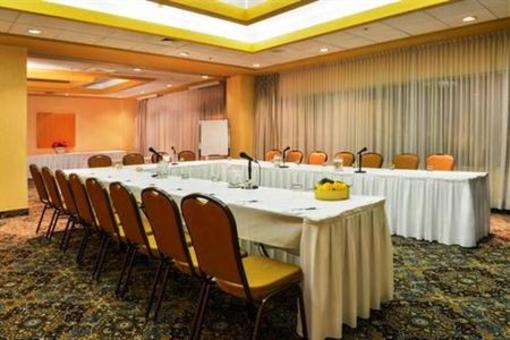 фото отеля Holiday Inn Select Montreal Centre-Ville