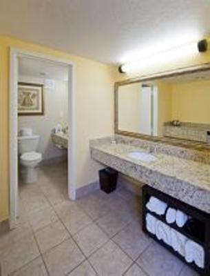 фото отеля Doubletree by Hilton, Cocoa Beach Oceanfront Hotel