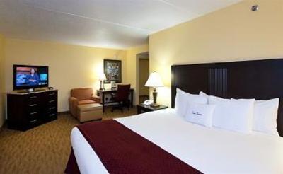 фото отеля Doubletree by Hilton, Cocoa Beach Oceanfront Hotel