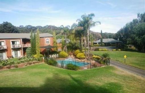 фото отеля Clare Country Club