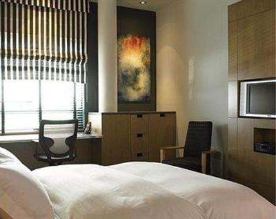 фото отеля ALT Hotel Brossard's Quartier DIX30