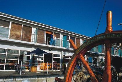 фото отеля Somerset on the Pier Apartments Hobart